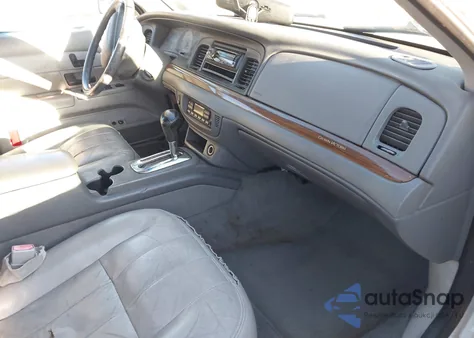 2003 Ford Crown Victoria Lx из США, поврежденный, VIN 2FAHP74WX3X153907